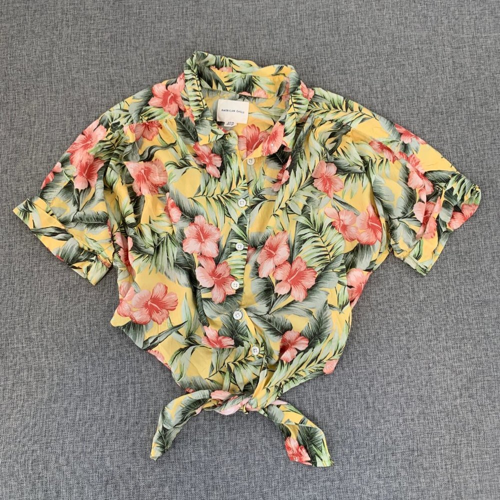 American Eagle Cropped Floral‎ Top Tie Front 100% Viscose Small Button Down